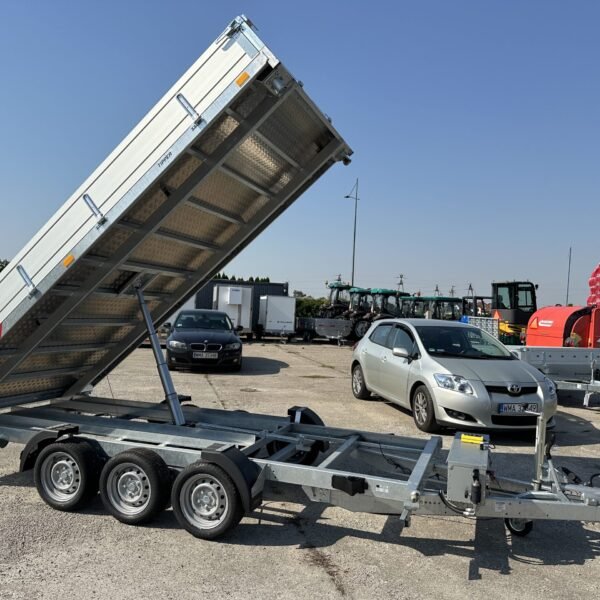 Remorque benne basculante à trois essieux Temared Tipper 3 500 kg – Image 2