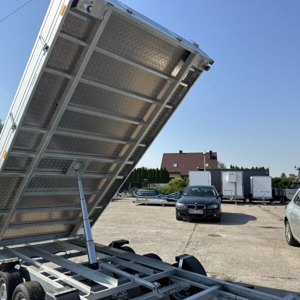 Remorque benne basculante à trois essieux Temared Tipper 3 500 kg – Image 9