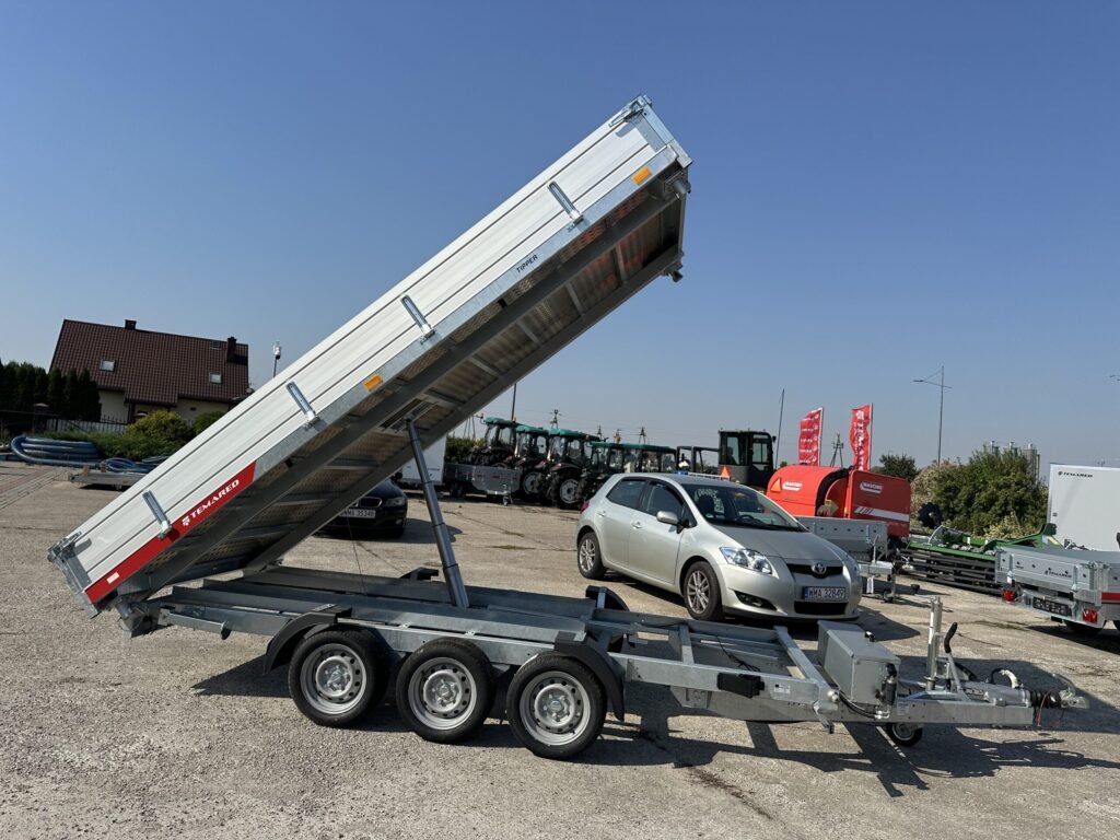 Remorque benne basculante à trois essieux Temared Tipper 3 500 kg