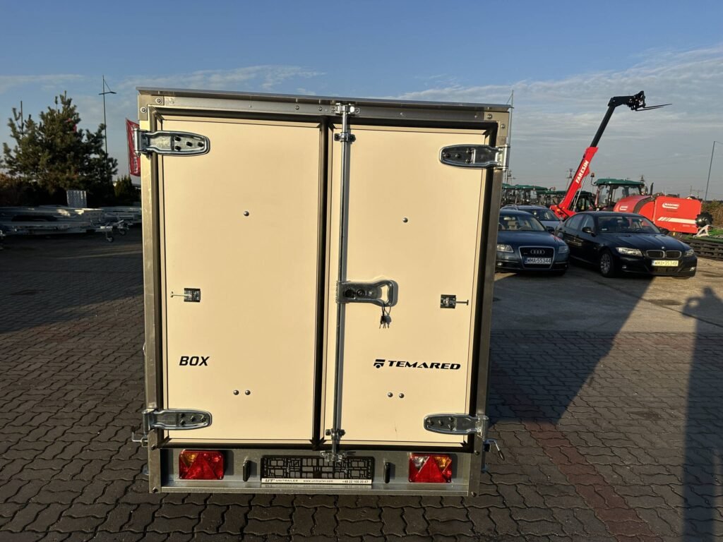 Remorque fourgon SMART BOX avec rampes Temared basculant 750 kg – vue 6