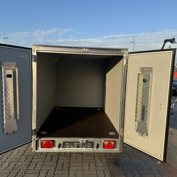 Remorque fourgon SMART BOX avec rampes Temared basculant 750 kg – vue 13