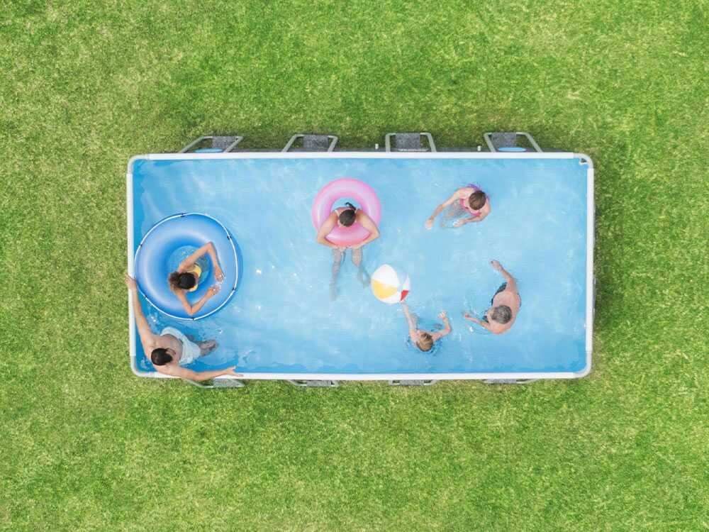 Bestway Steel Pro Max Splashview 561MB – 488x244x122 cm – Piscine hors-sol pour 5-6 personnes